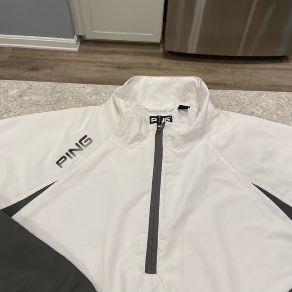 Ping Men's White and Gray 1/4 Zip Golf Windbreaker-Large - Picture 6 of 10